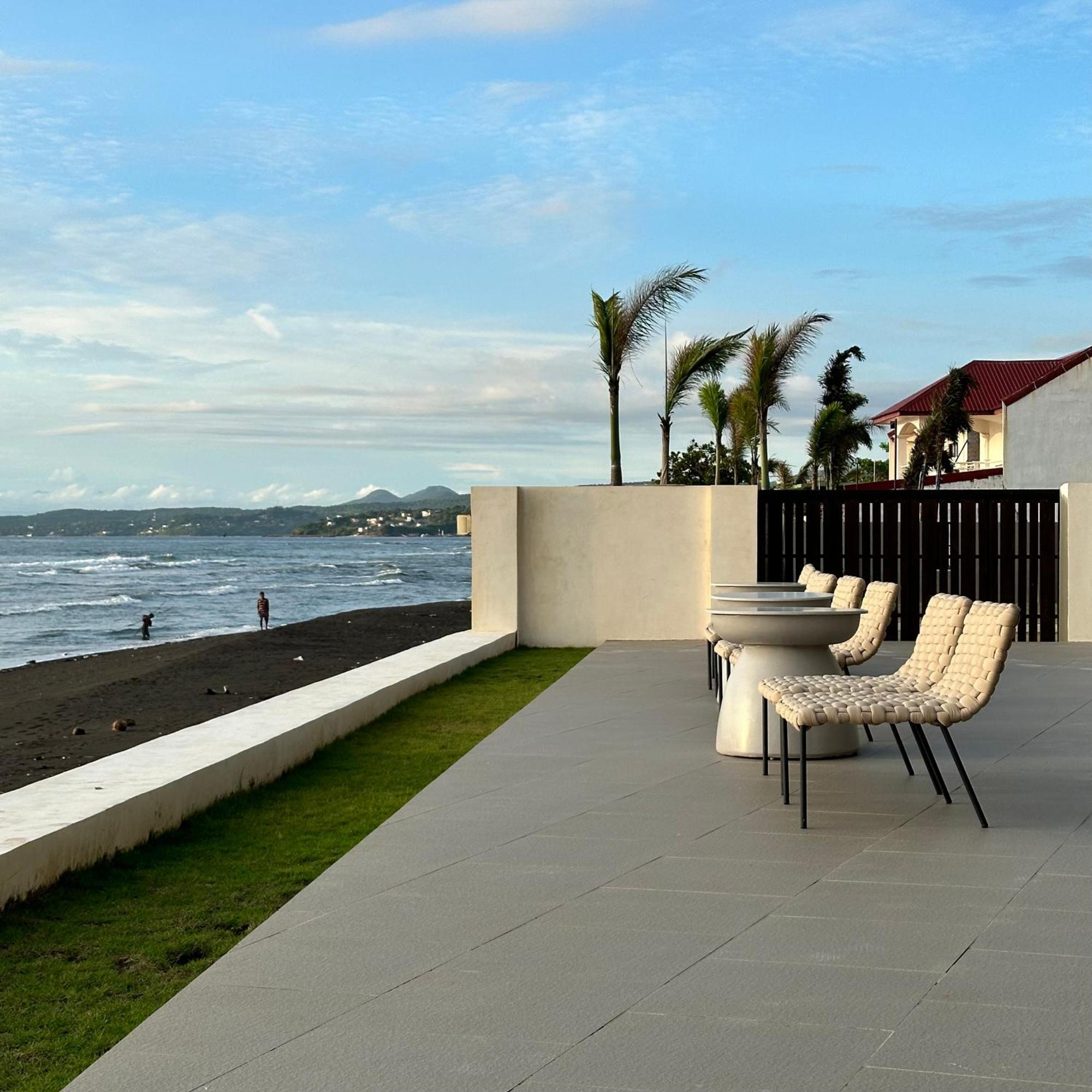 Tana Beach Villas Lian Eksteriør bilde