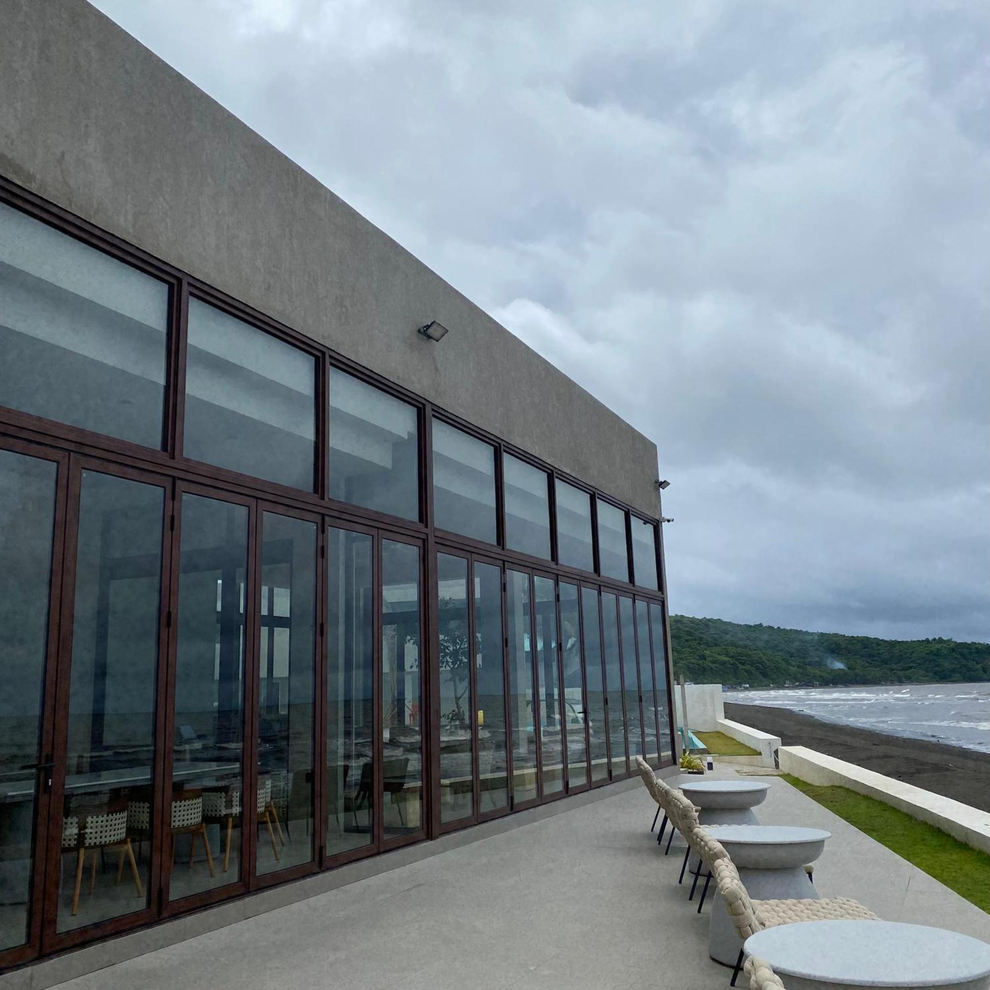 Tana Beach Villas Lian Eksteriør bilde