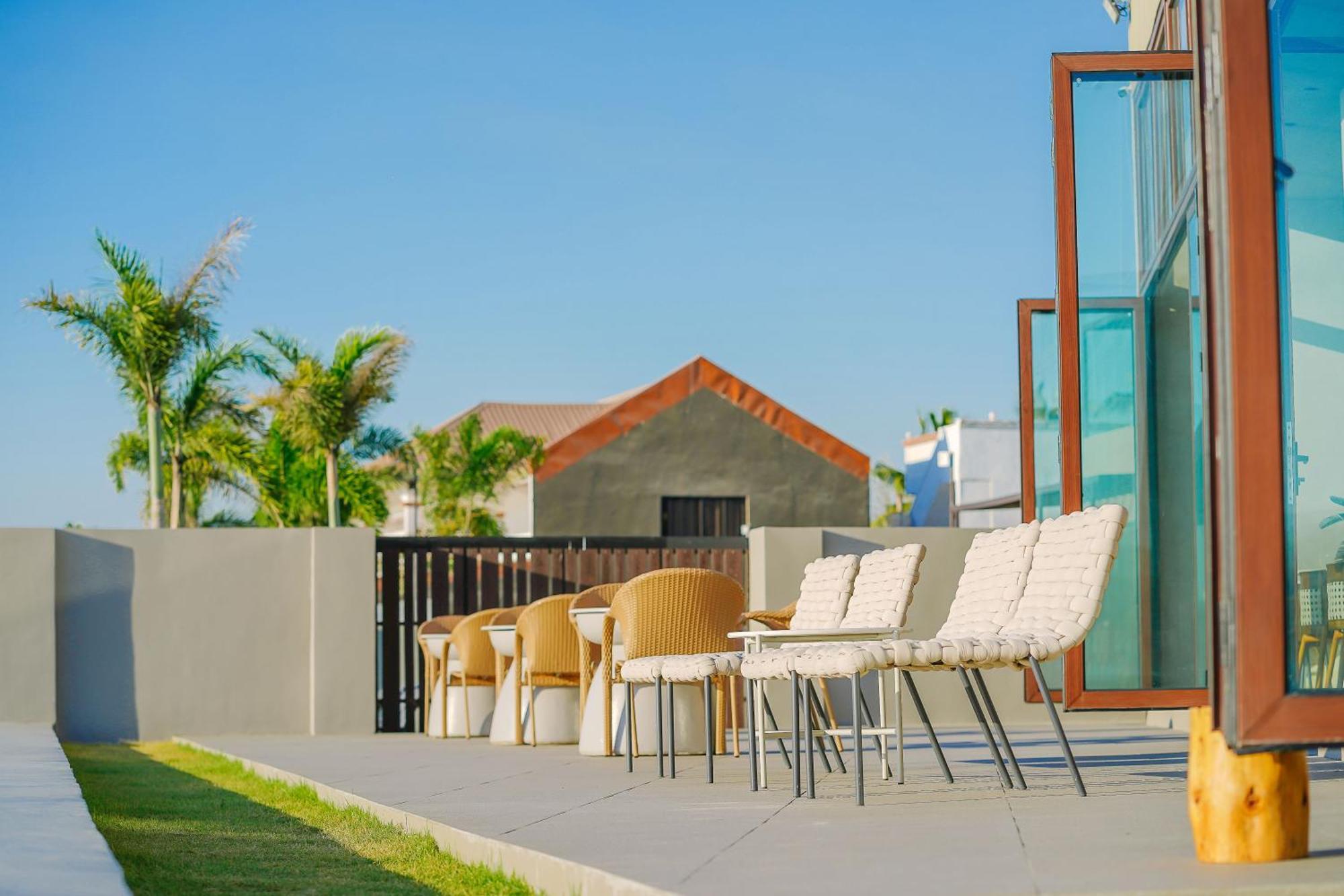 Tana Beach Villas Lian Eksteriør bilde